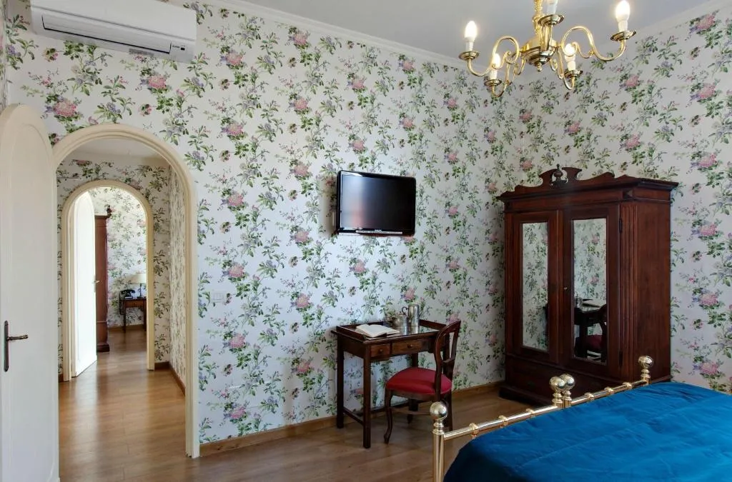 Room, Pendini, Florence
