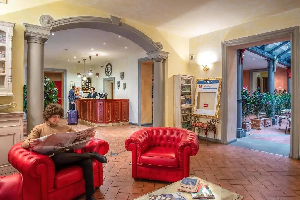 Lobby, Alba Palace, Florence