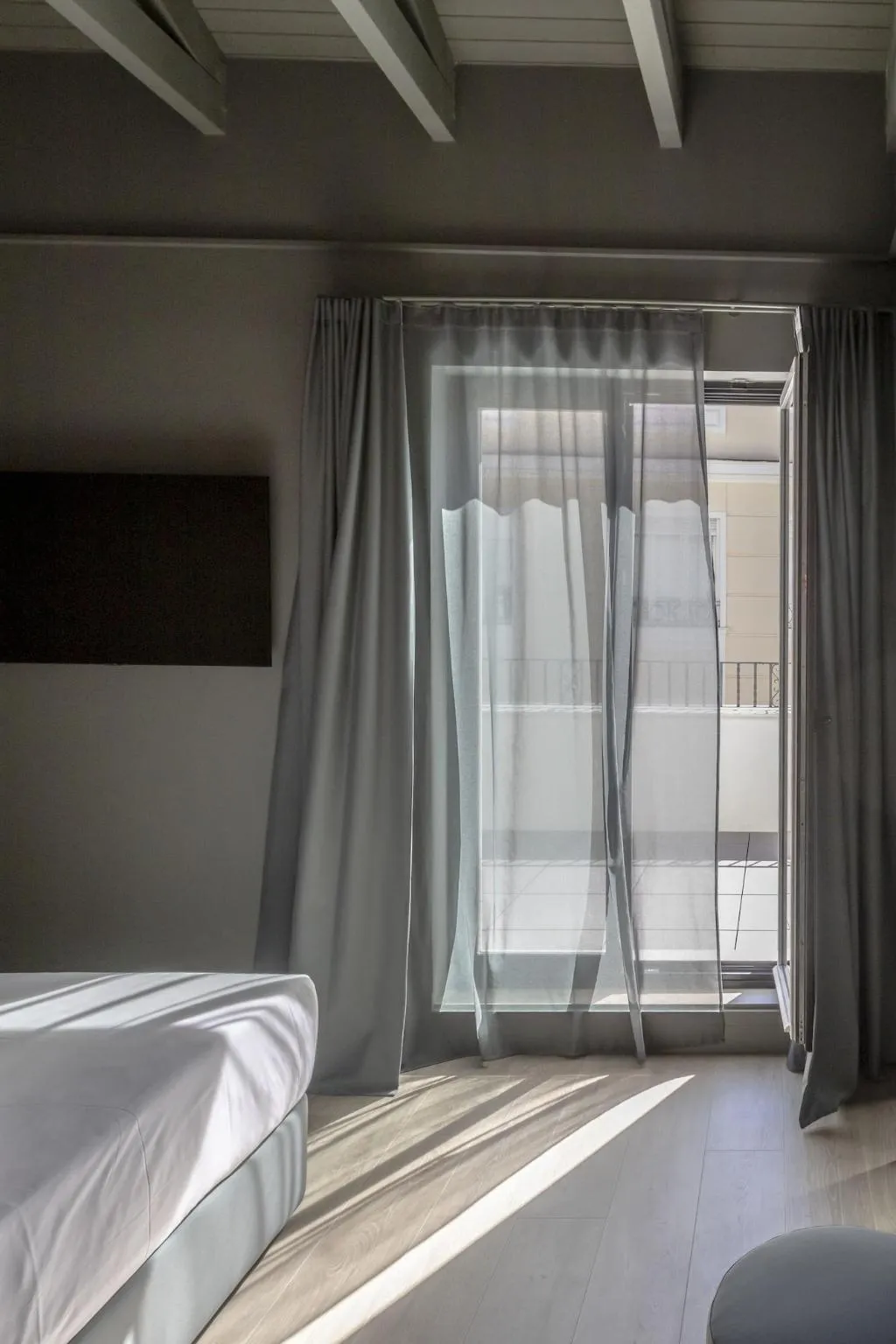Room, Chic & Basic Dot, Madrid