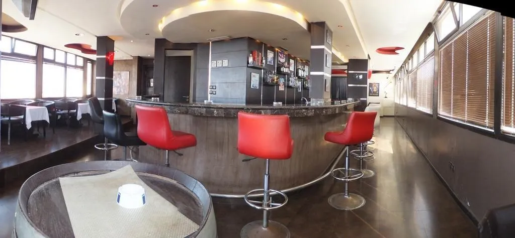 Bar, Washington, Casablanca