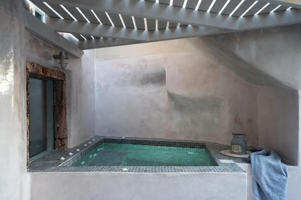 Room, Kastro Mansion, Santorini
