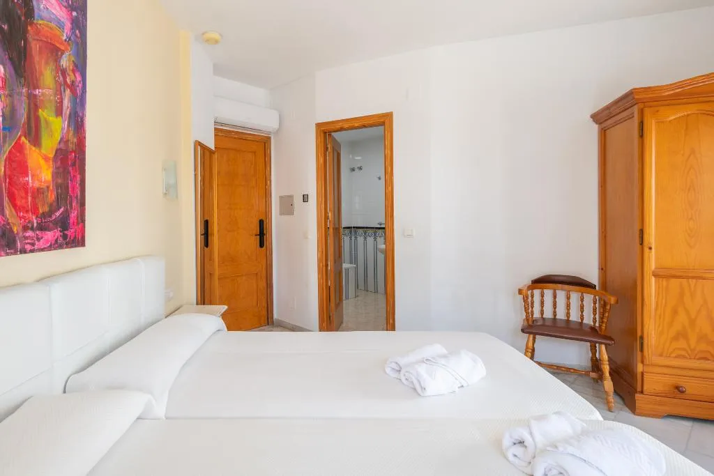Double or Twin ECONOMY Room, Hotel Playamaro, Costa Del Sol