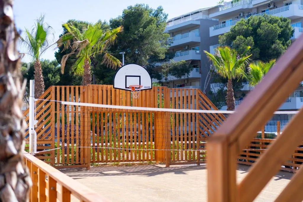 Sports and Entertainment, Alannia Salou, Costa Dorada