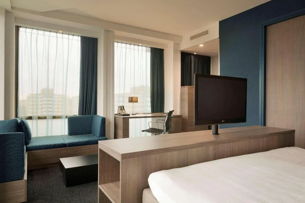 Room, Leonardo Hotel Amsterdam Rembrandtpark, Amsterdam
