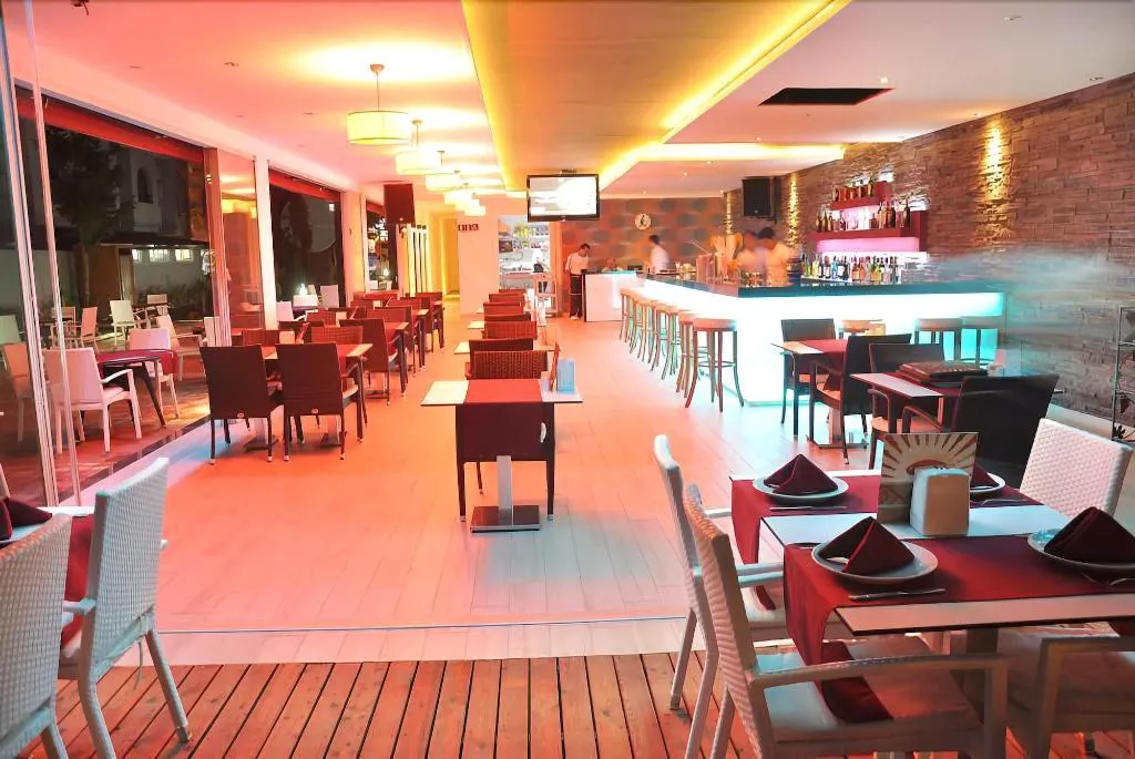 Restaurant, Kleopatra Delfino, Antalya