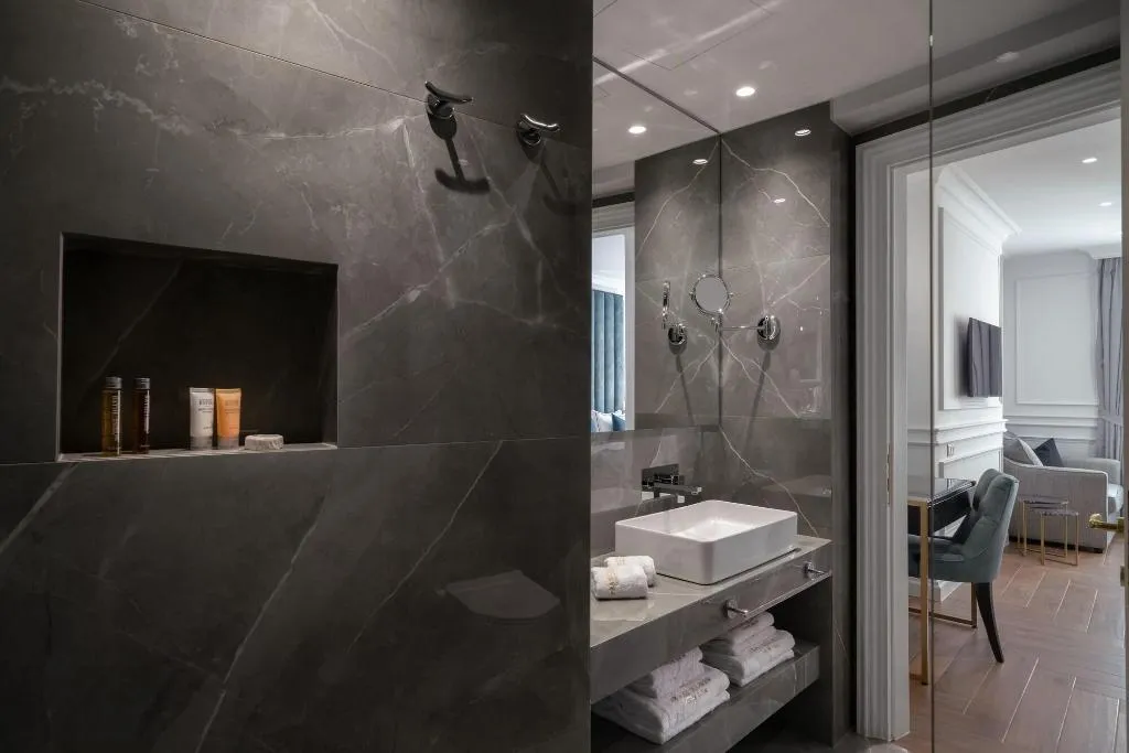 Room, Praxitelous Luxury Suites, Athens