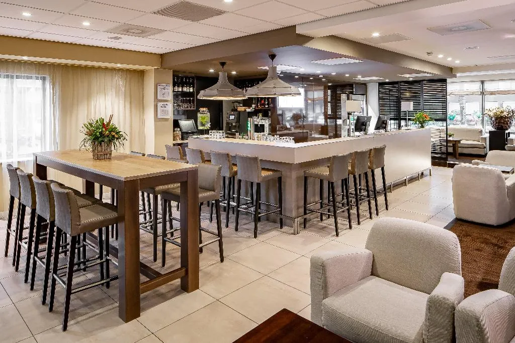 Bar, Holiday Inn Express Amsterdam-South, Amsterdam