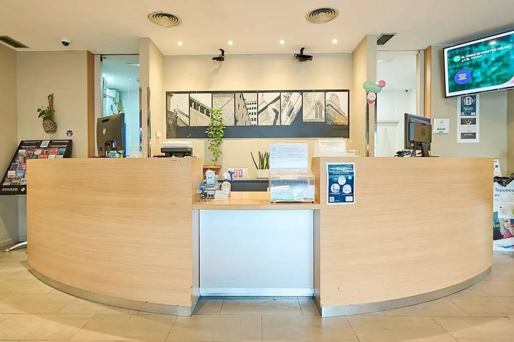 Lobby, Travelodge Cornella Fira, Barcelona