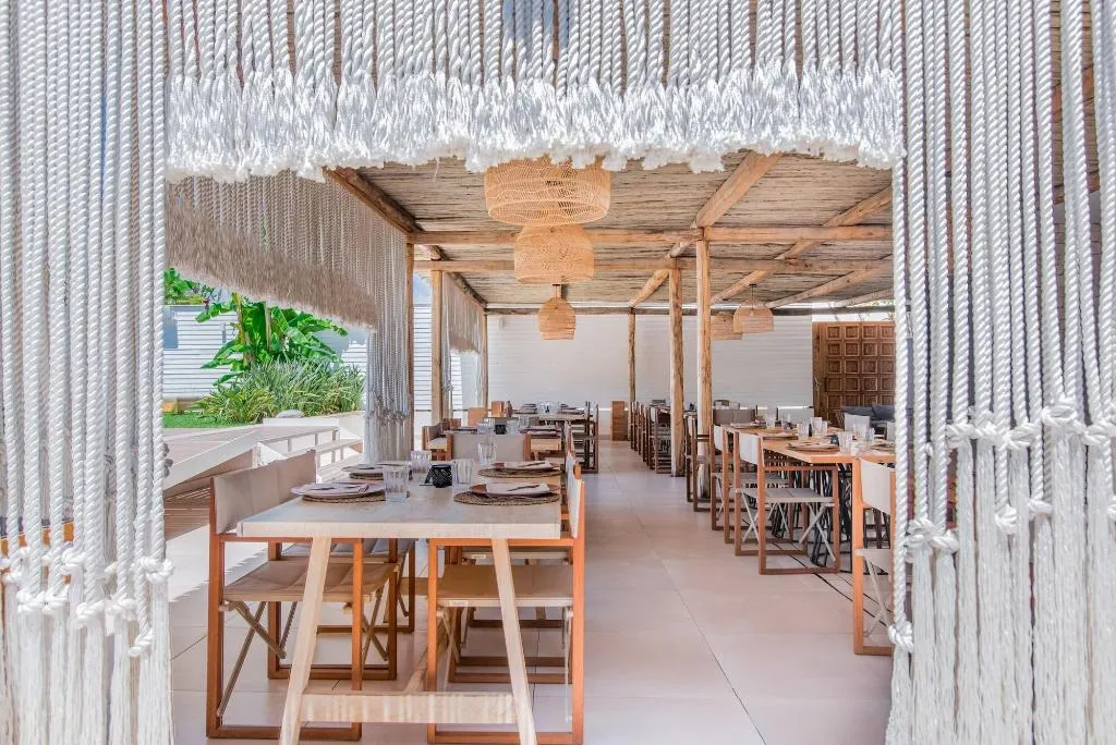 Restaurant, Cumeja Beach Club & Hotel, Naples