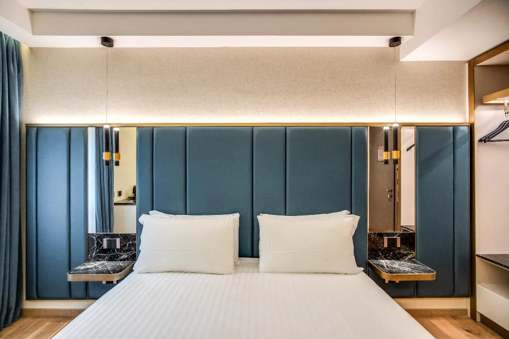 Double or Twin STANDARD Room, CC Palace Hotel, Rome