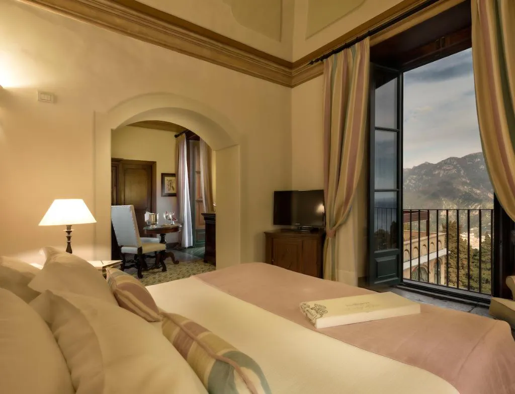 STUDIO CLASSIC Room, Villa Cimbrone, Naples