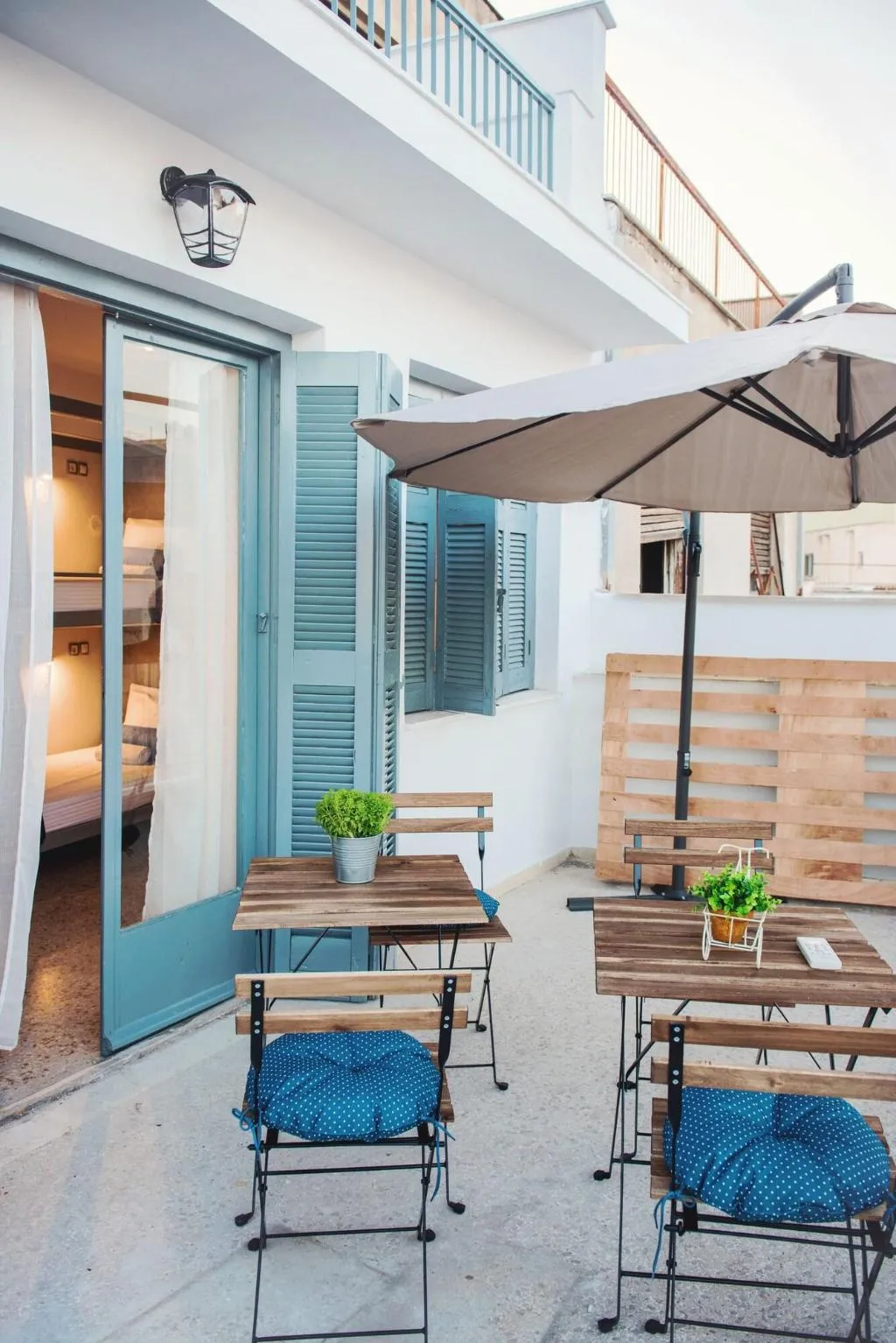 Terrace, Bedbox Hostel, Athens