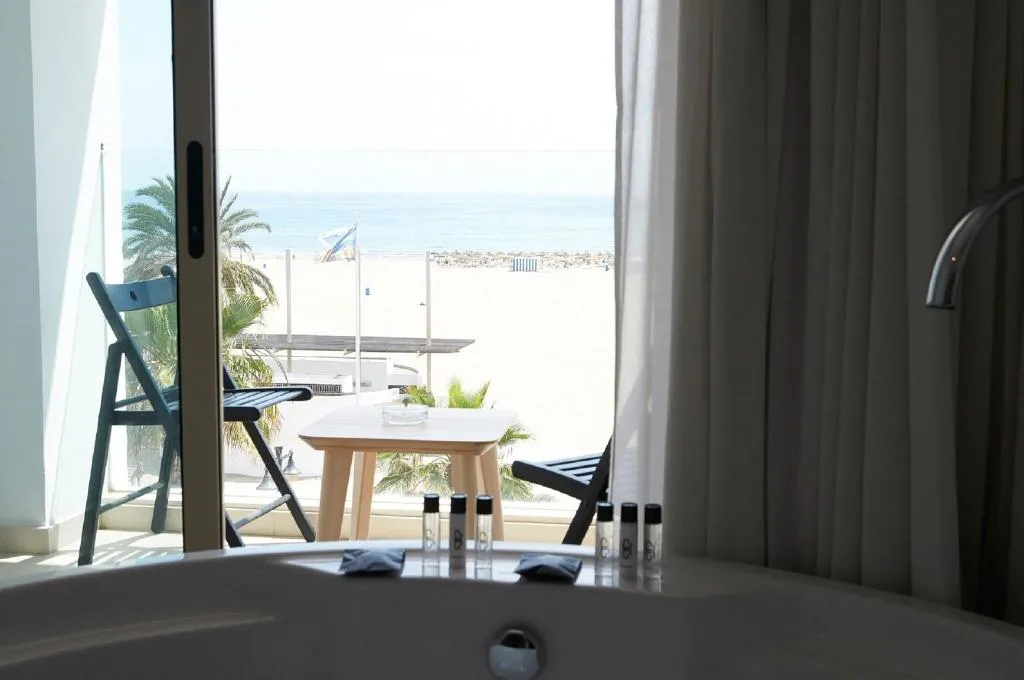 DOUBLE SUPERIOR CITY VIEW Room, Gabbana Beach, Valencia