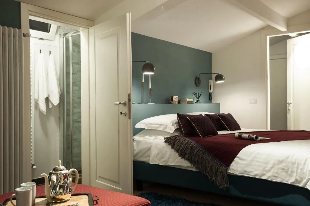 Room, B B Lorena Suites, Florence