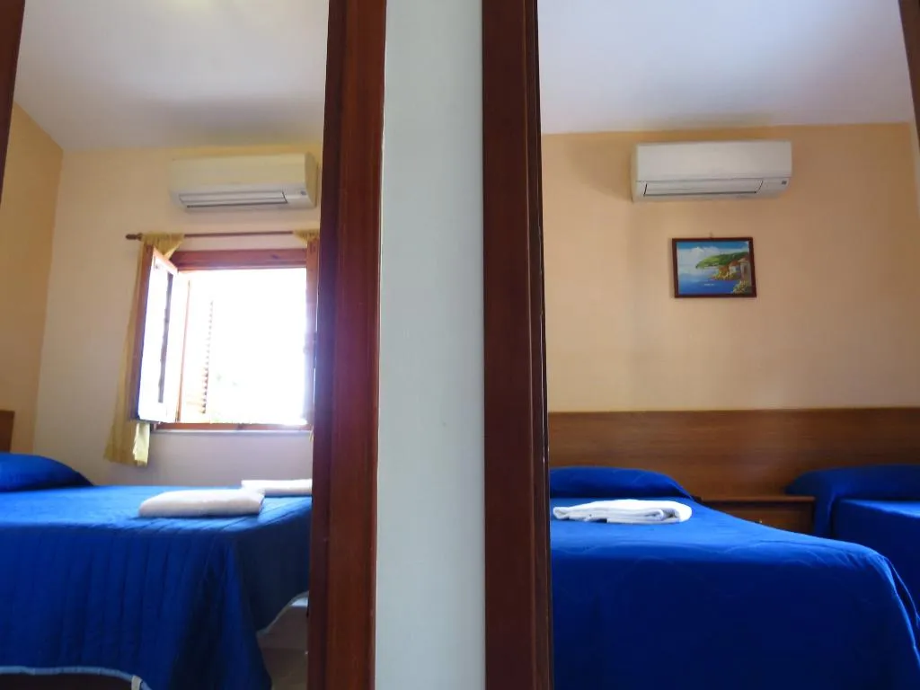 CHALET SEA VIEW CAPACITY 4 Room, Baia Serena, Naples