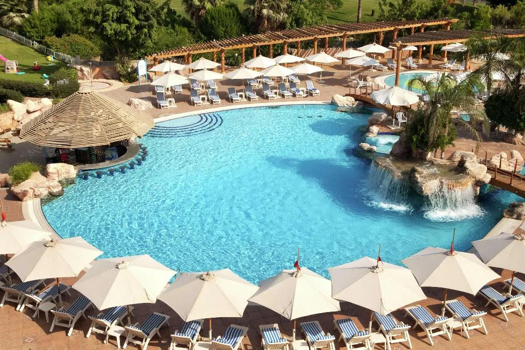 Pool, Hilton Pyramids Golf, Cairo