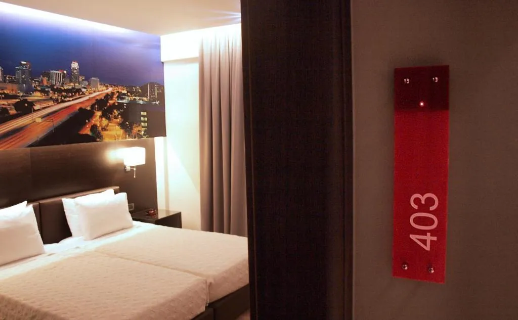 TWIN STANDARD Room, Athens City, Athens
