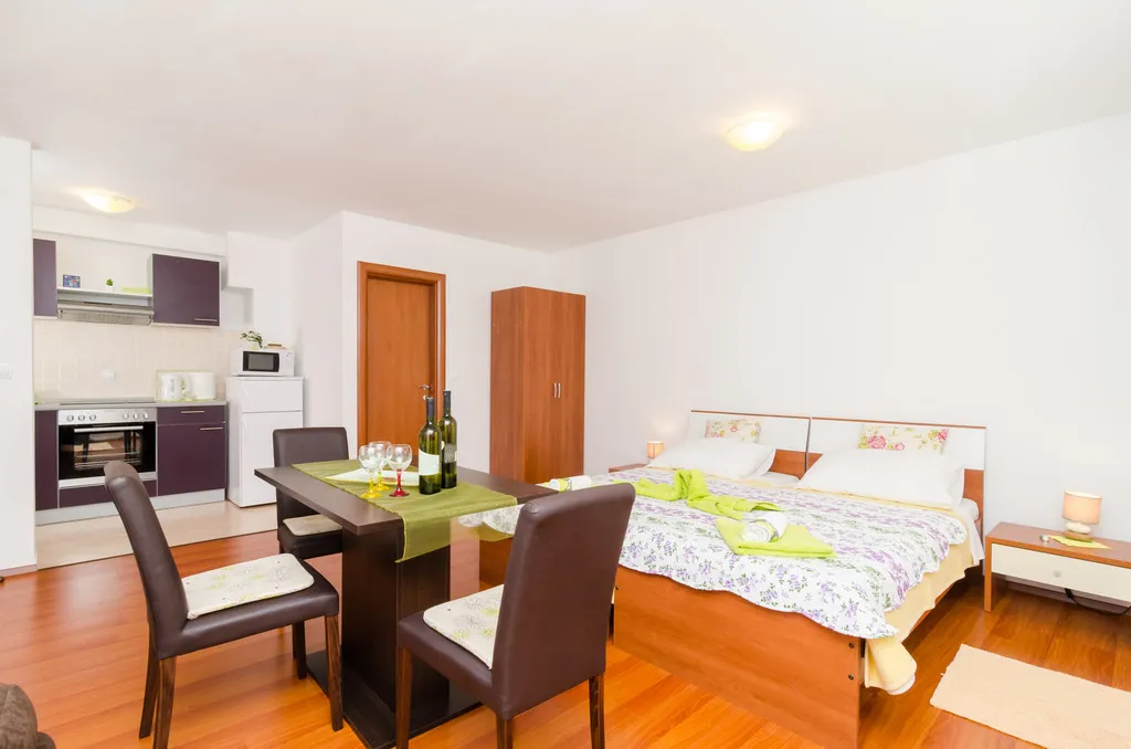 STUDIO WITH TERRACE Room, Apartments Ira, Dubrovnik