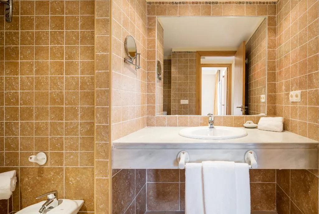 APARTMENT TWO BEDROOMS Room, Ilunion Sancti Petri, Costa De La Luz