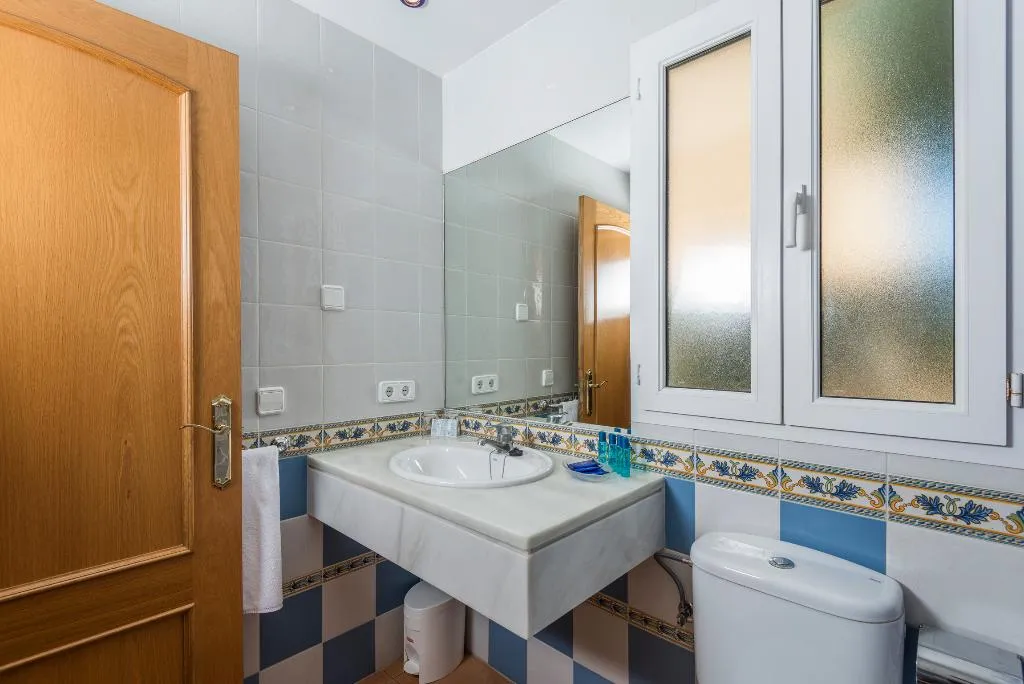 VILLA TWO BEDROOMS Room, Amarillas, Menorca