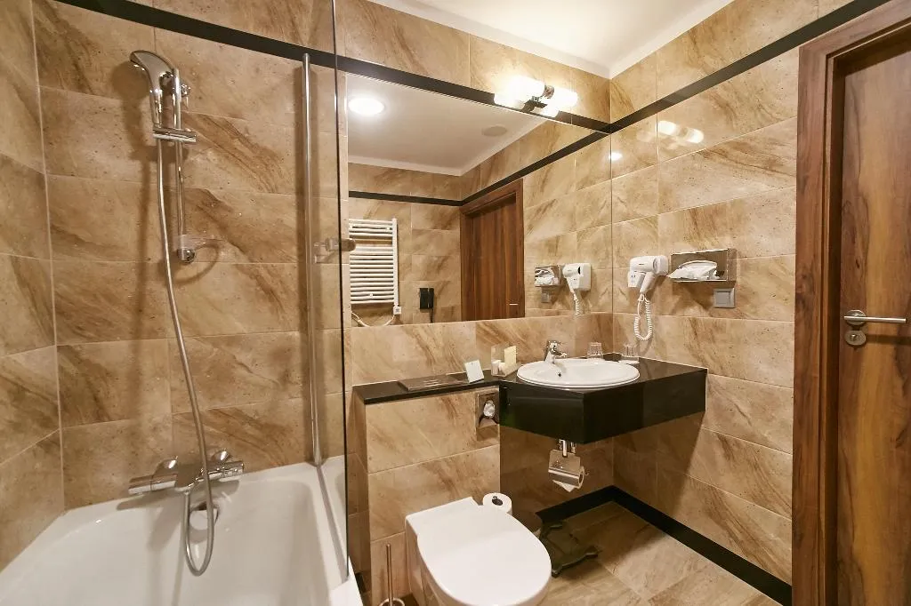 DOUBLE PREMIUM Room, Holiday Inn Krakow City Centre, Krakow