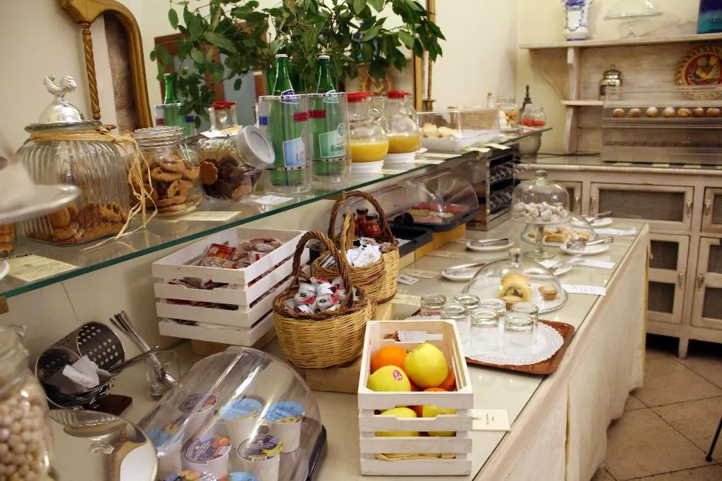 Bar, Akropolis Museum Hotel, Brindisi