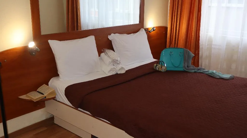 DOUBLE KING SIZE BED Room, Palitra, Varna