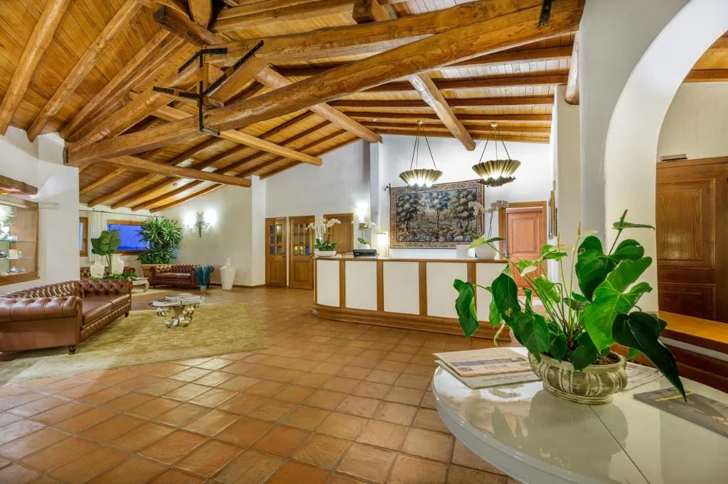 Lobby, Sporting, Olbia