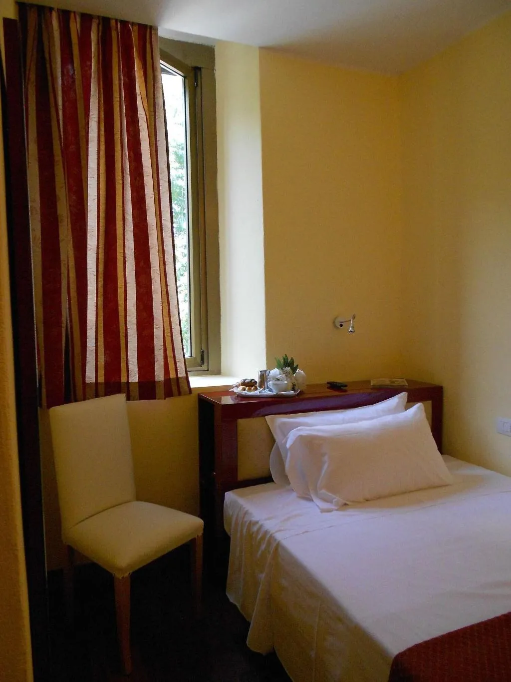 SINGLE STANDARD Room, Minerva, Milan