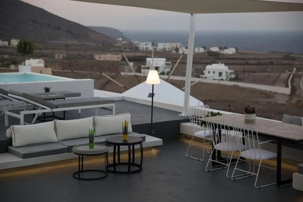 Terrace, Horizon Mills Villas & Suites, Santorini