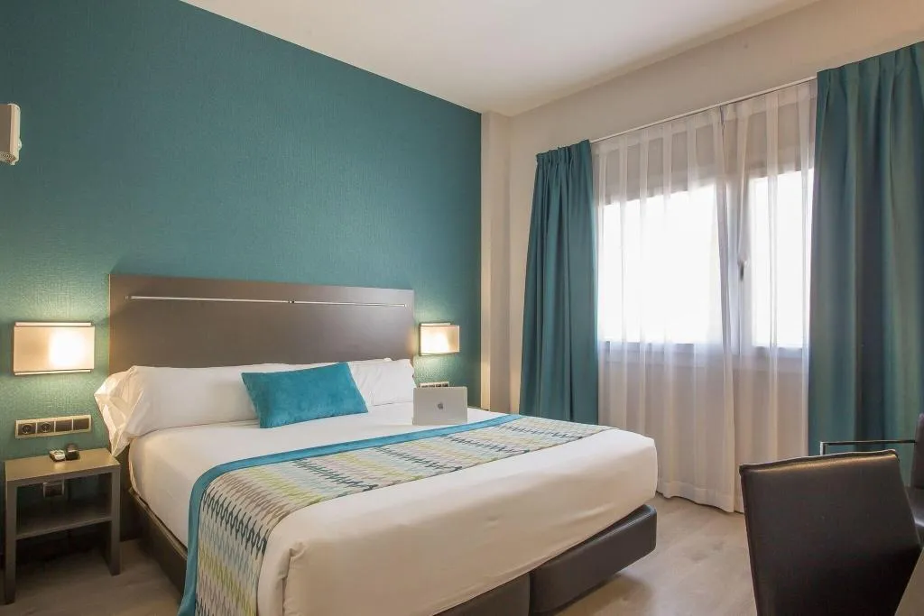 DOUBLE QUEEN SIZE BED Room, Hotel Venture Sant Cugat, Barcelona