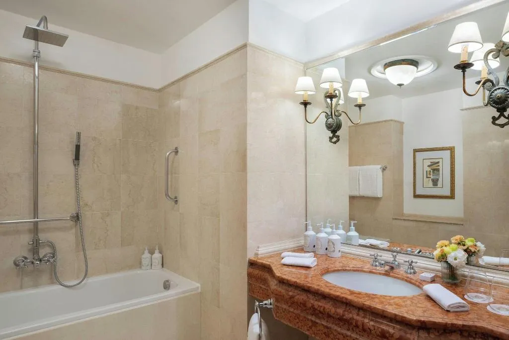 DOUBLE DELUXE Room, The Westin Excelsior, Florence