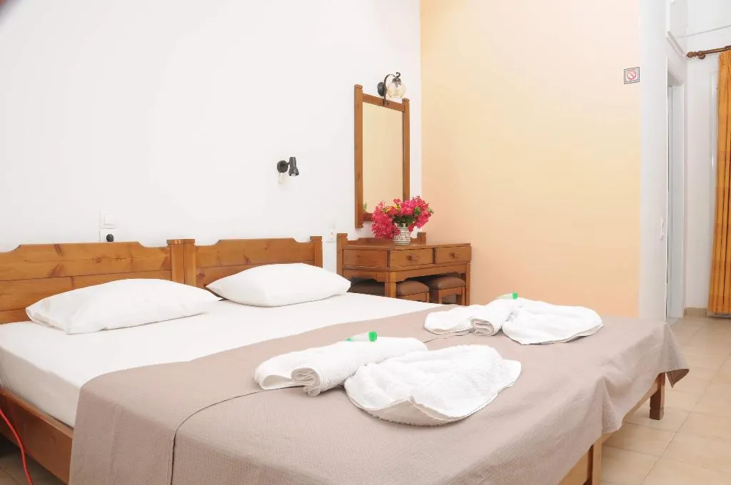 STUDIO STANDARD Room, Mastorakis Studios, Crete