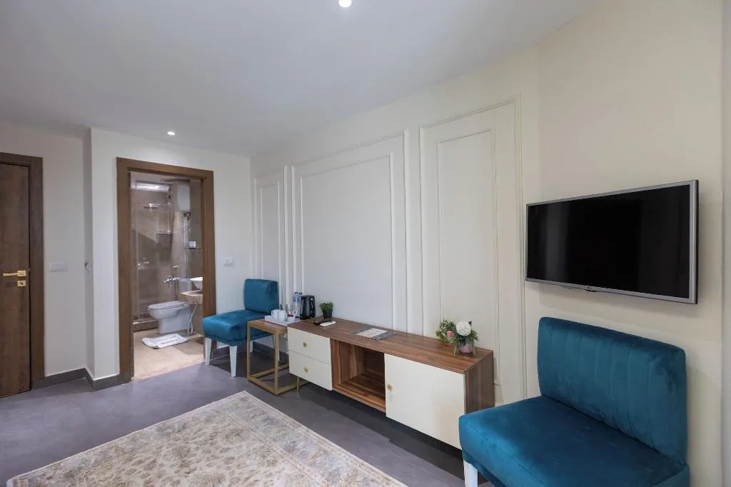 Room, Pyramids Yard Hotel, Cairo