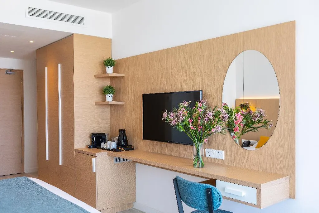 Double or Twin SEA VIEW Room, Leonardo Crystal Cove Hotel and Spa by the Sea, Cyprus