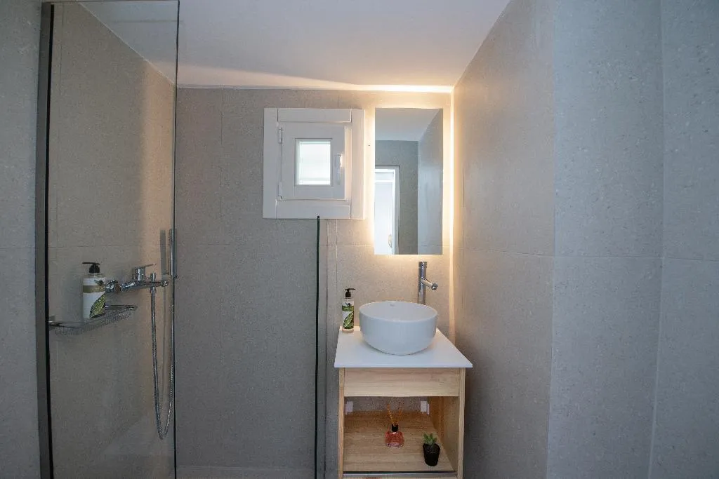 Room ONE BEDROOM ONE BATHROOM Room, Boutique Di Vito, Mykonos