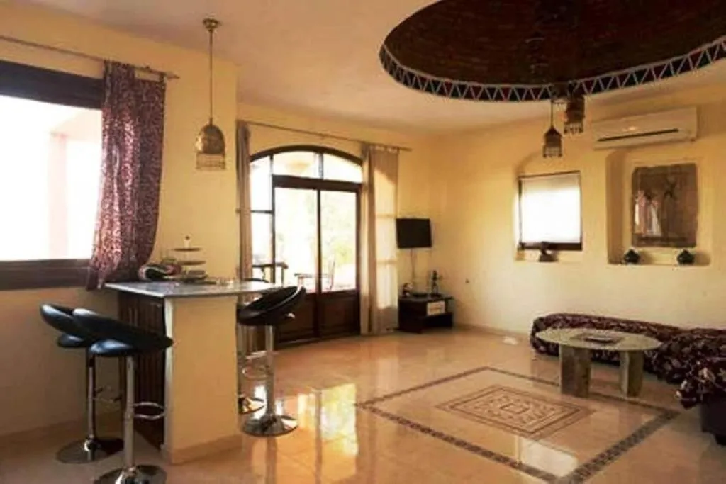 Room, Nile Compound Hotel, Luxor