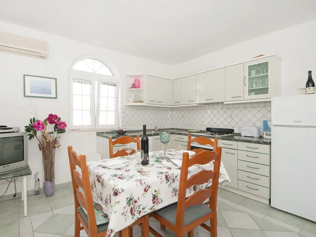 APARTMENT CAPACITY 6 Room, Apartments Maria, Split