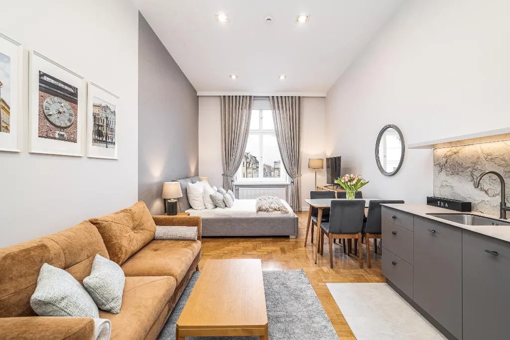 STUDIO SUPERIOR CITY VIEW Room, Venetian House Market Square Aparthotel, Krakow
