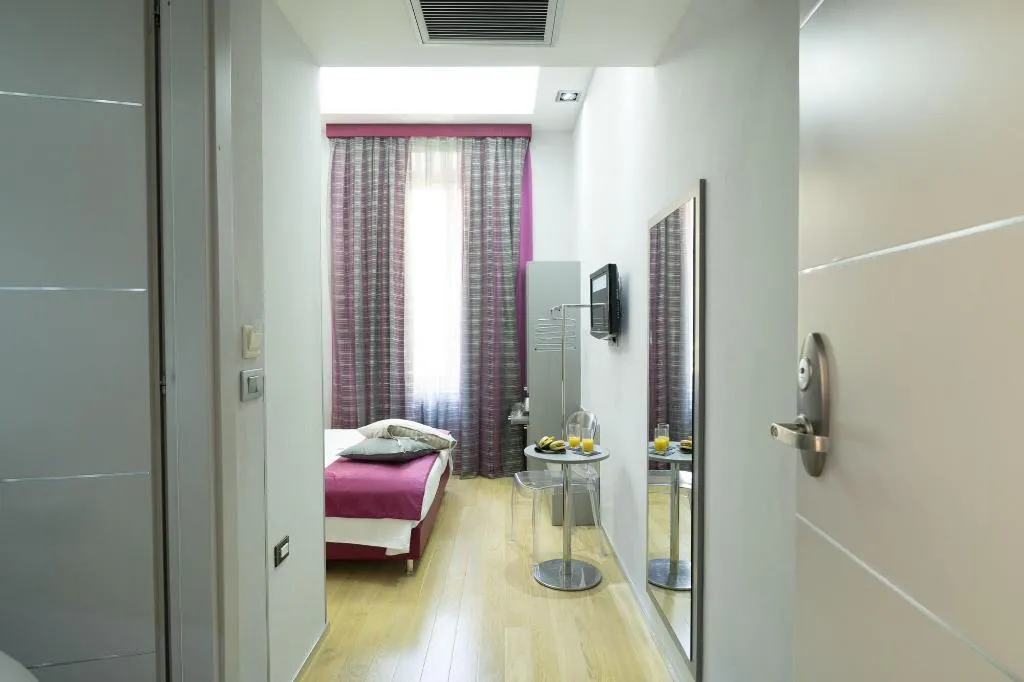 Room, Le Camere dei Conti, Florence