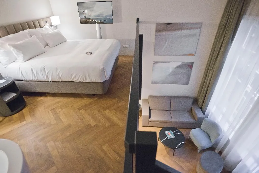 SUITE STANDARD Room, Pestana Amsterdam Riverside, Amsterdam
