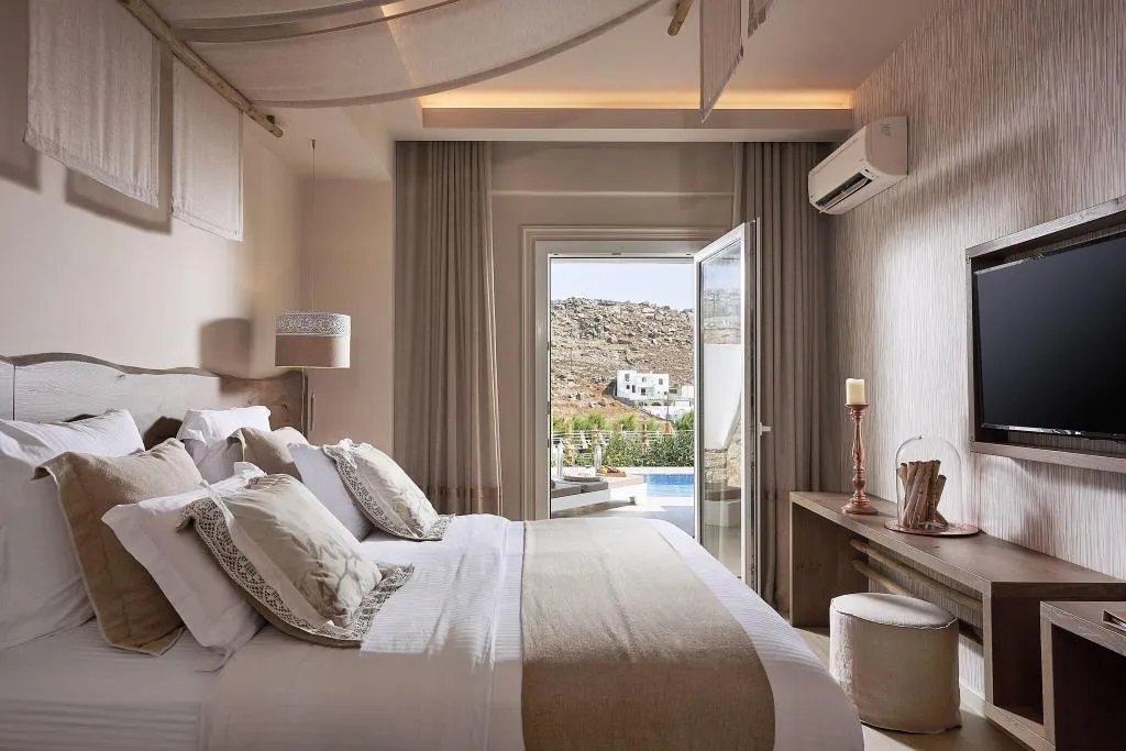 DOUBLE DELUXE WITH PRIVATE POOL Room, Palladium, Mykonos