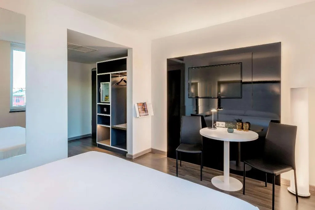 Room STANDARD Room, INNSiDE by Melia Berlin Mitte, Berlin