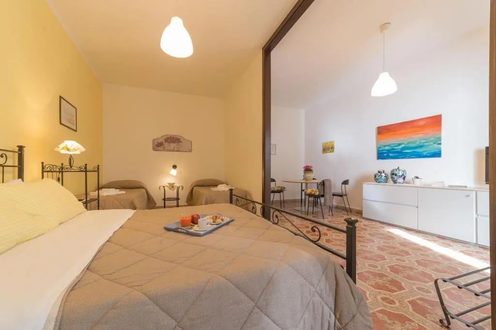 Room, Catania Inn, Catania