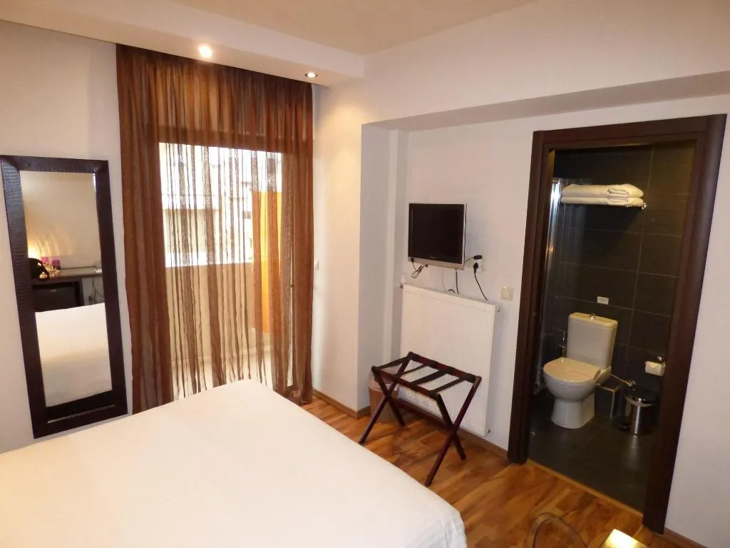 Room, Athens Habitat, Athens