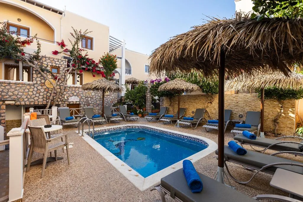 Pool, Polydefkis Hotel, Santorini