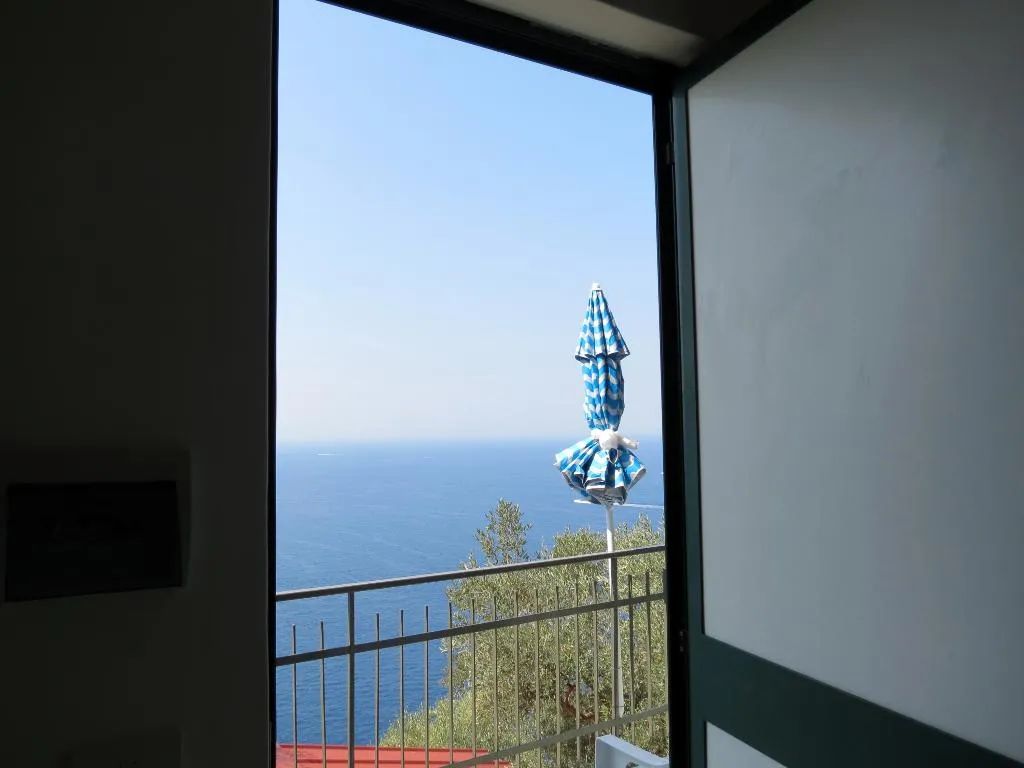 CHALET SEA VIEW CAPACITY 2 Room, Baia Serena, Naples