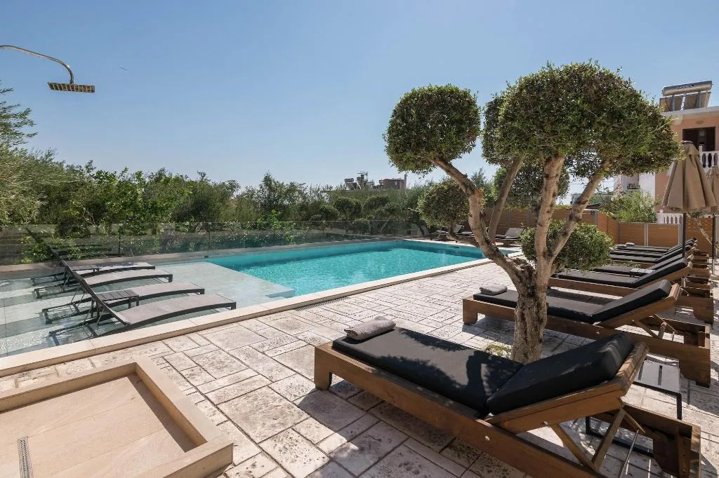 Sports and Entertainment, Litore Luxury Living, Zante