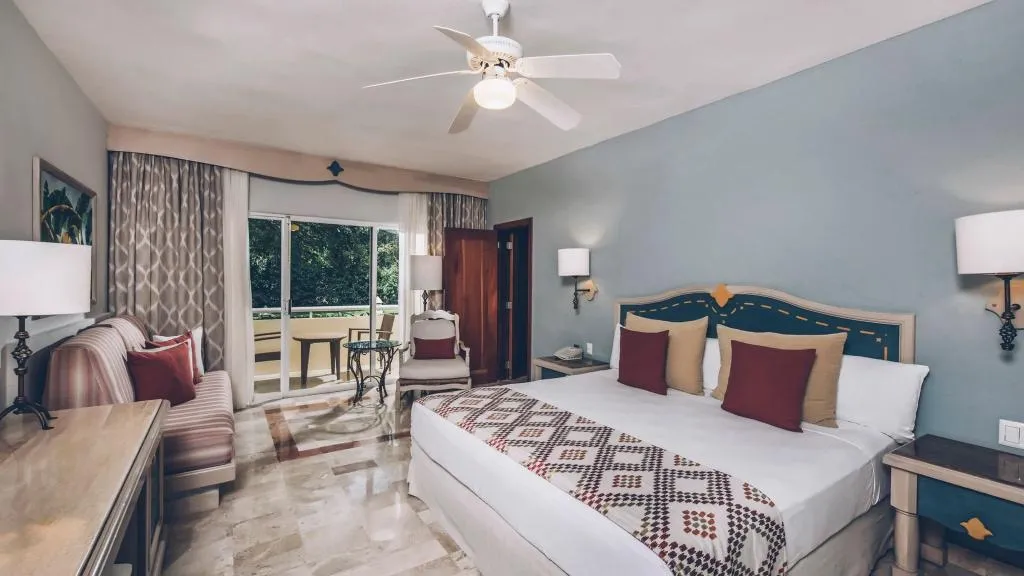 FAMILY ROOM STANDARD Room, Iberostar Waves Paraiso del Mar All Inclusive, Cancun Area