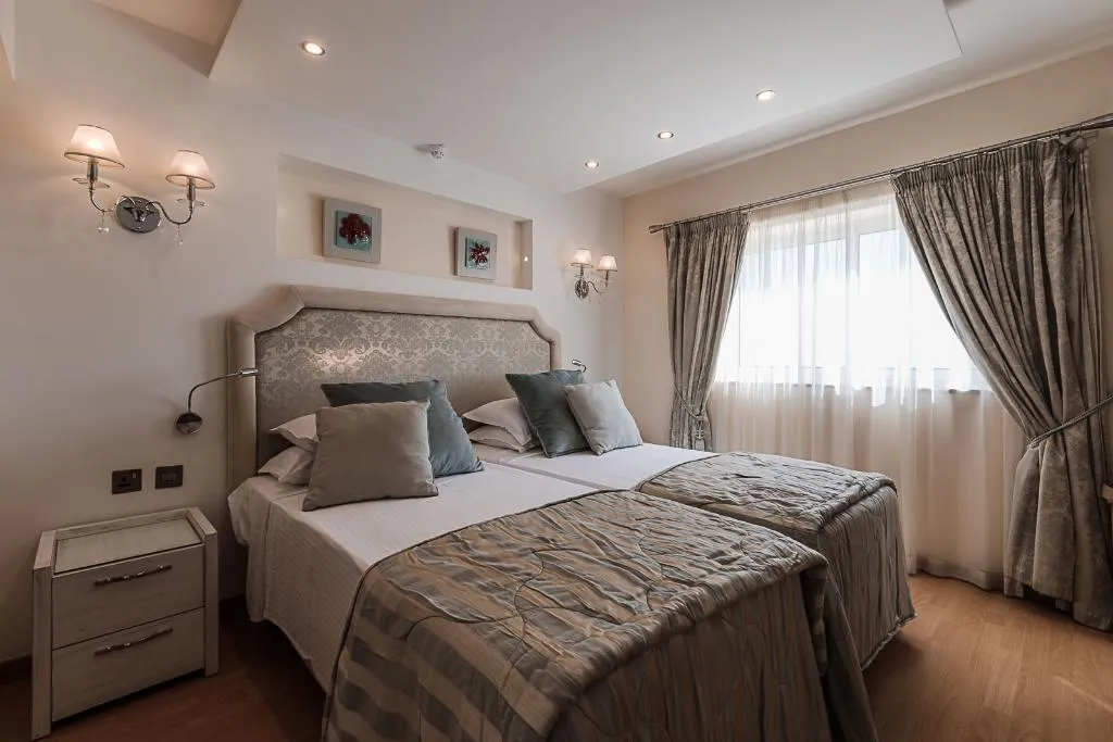 Double or Twin SEA VIEW Room, Osborne Hotel, Malta